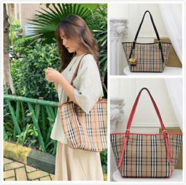 Picture of Burberry Lady Handbags _SKUfw91858107fw